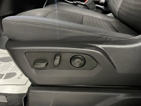 Used 2024 GMC Sierra 1500 Elevation image 25