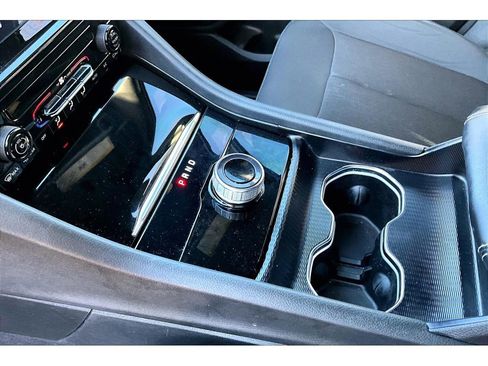 Used 2024 Jeep Grand Cherokee Laredo w/ Trailer Tow Package image 16