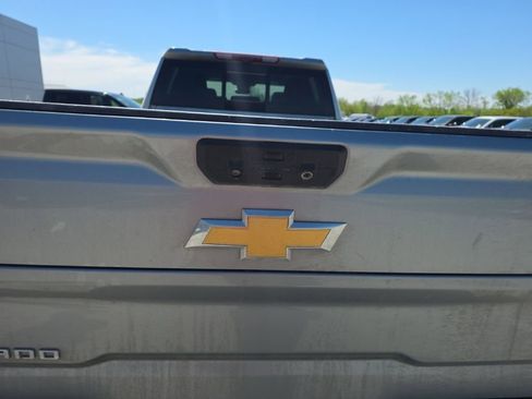 Used 2024 Chevrolet Silverado 3500 LTZ w/ LTZ Premium Texas Edition AWD/4WD image 7