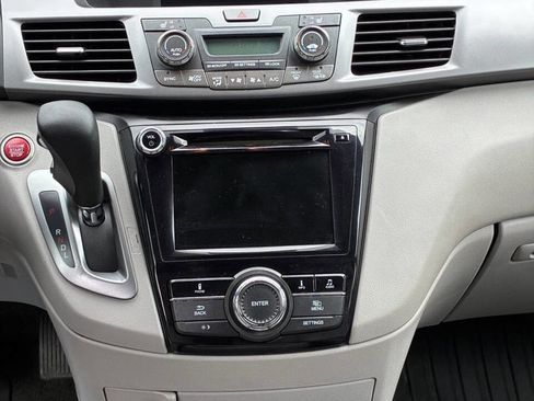 Used 2014 Honda Odyssey EX-L image 16