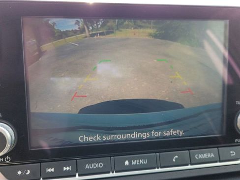 Used 2025 Nissan Altima 2.5 SV image 18