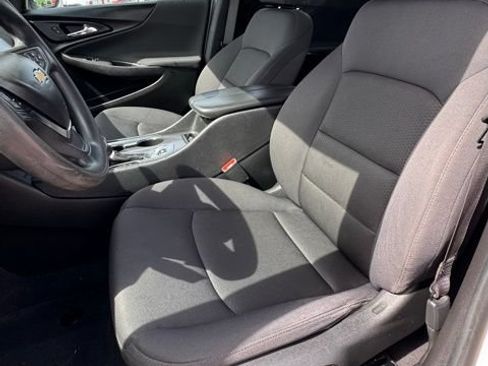 Used 2023 Chevrolet Malibu LT FWD image 8