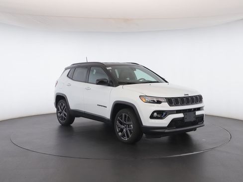 New 2026 Jeep Compass Limited image 34