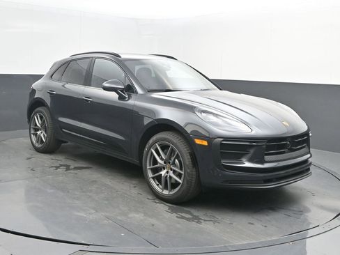 New 2026 Porsche Macan image 9