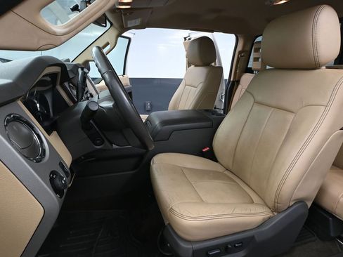 Used 2015 Ford F350 Lariat w/ Camper Package image 24