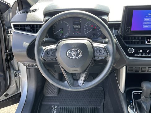 Used 2024 Toyota Corolla Cross AWD Hybrid image 13