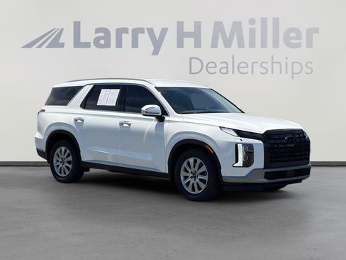 Used 2023 Hyundai Palisade SEL w/ Cargo Package FWD image 8