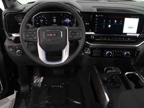 New 2026 GMC Sierra 1500 SLT image 11