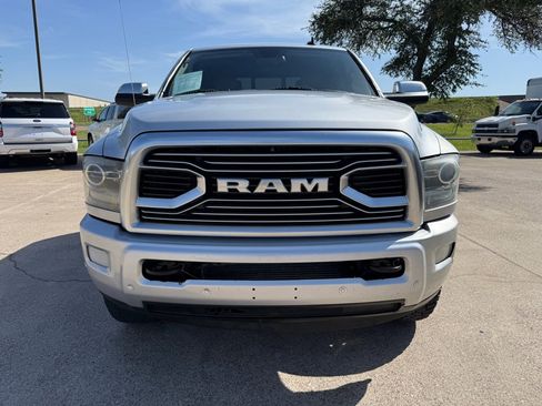 Used 2018 RAM 2500 Limited AWD/4WD image 2