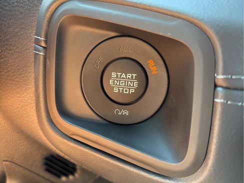 New 2025 Jeep Wrangler Unlimited Rubicon 392 image 24