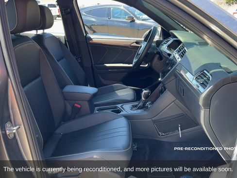 Used 2023 Volkswagen Tiguan SE R-Line FWD image 13