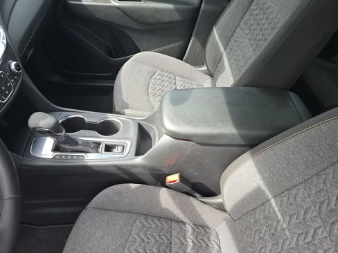 Certified 2024 Chevrolet Equinox LT FWD image 26
