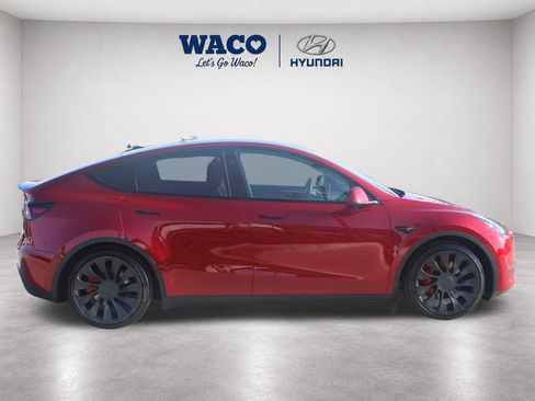 Used 2024 Tesla Model Y Performance AWD/4WD image 8