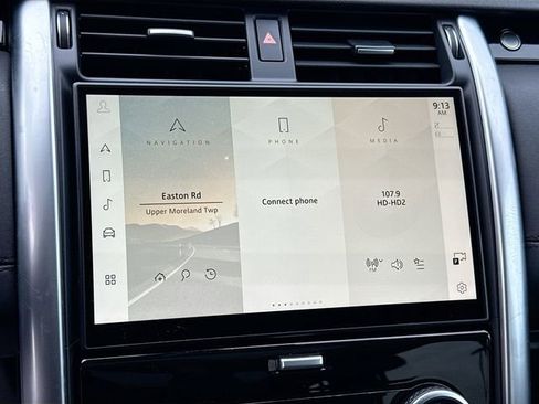 Used 2024 Land Rover Discovery S image 15