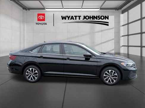 Used 2024 Volkswagen Jetta S FWD image 9