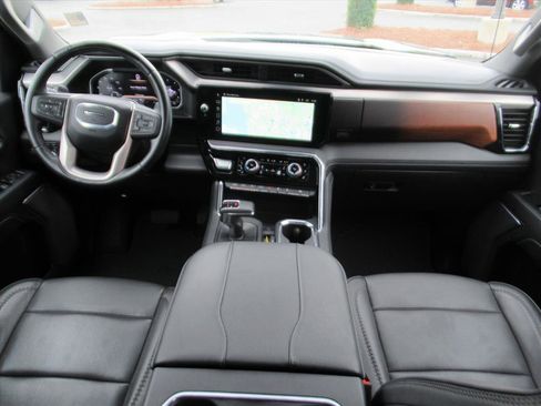 Used 2024 GMC Sierra 1500 Denali image 15