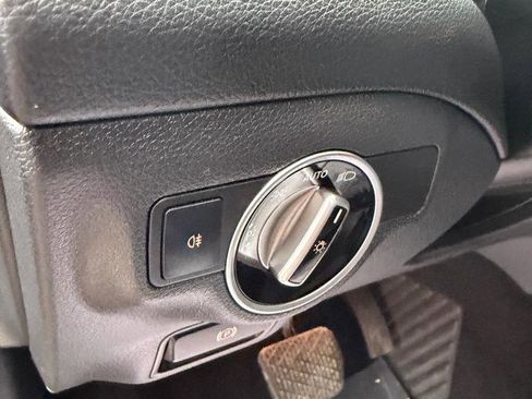 Used 2016 Mercedes-Benz CLA 250 image 39