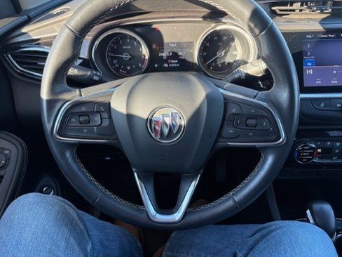 Used 2022 Buick Encore GX Select image 11