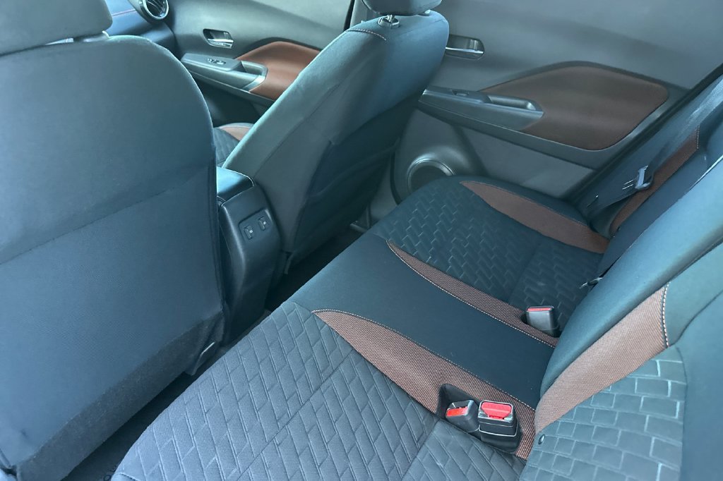 Used 2023 Nissan Kicks SR FWD image 11
