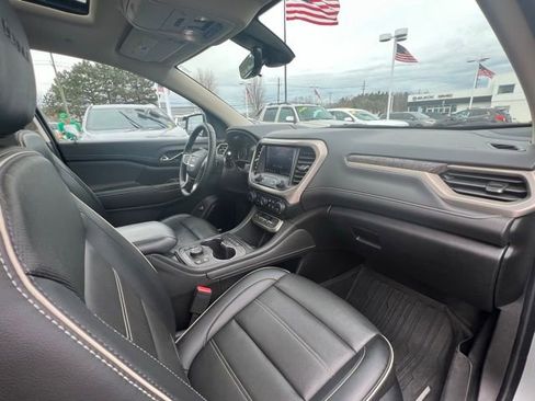 Certified 2023 GMC Acadia Denali w/ Denali Ultimate Package image 14