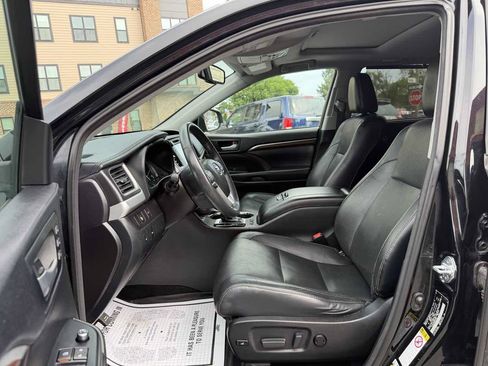 Used 2016 Toyota Highlander Limited AWD/4WD image 9