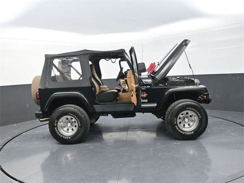 Used 1998 Jeep Wrangler Sahara image 30