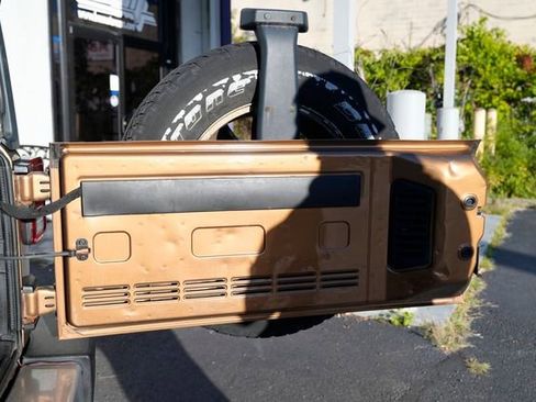 Used 2011 Jeep Wrangler Unlimited 70th Anniversary w/ Dual Top Group image 16