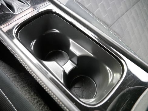 Certified 2024 Nissan Kicks SV image 31