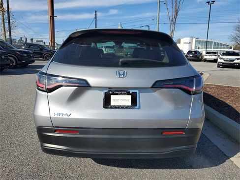 Certified 2023 Honda HR-V LX image 5