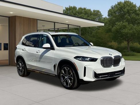 Certified 2024 BMW X5 xDrive40i AWD/4WD image 6
