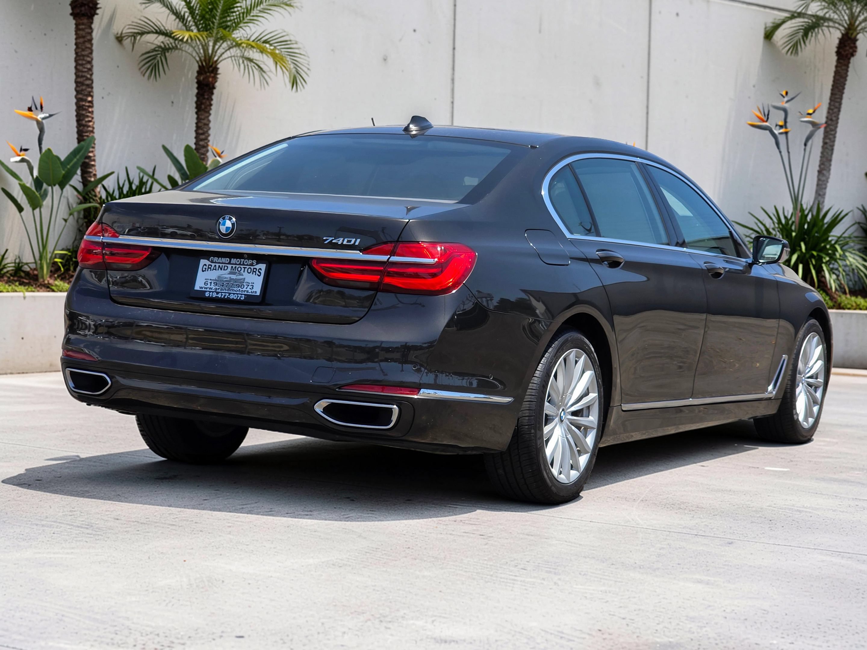 Used 2016 BMW 740i RWD image 6