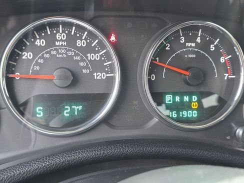 Used 2013 Jeep Wrangler Unlimited Sahara w/ Dual Top Group image 21