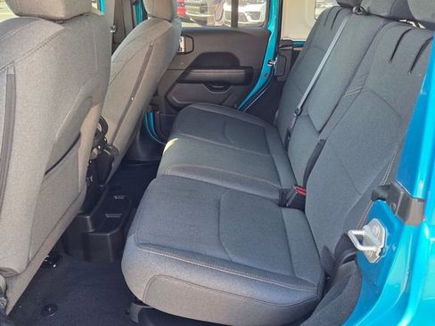 Used 2024 Jeep Wrangler Sahara image 5