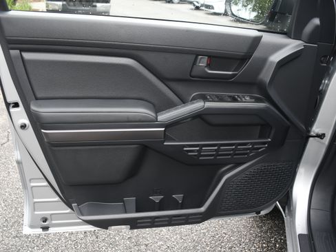 Certified 2026 Toyota 4Runner SR5 AWD/4WD image 9