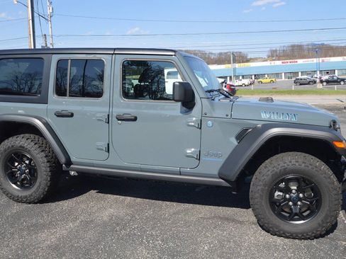 Used 2025 Jeep Wrangler Unlimited Sport S 4xe image 2