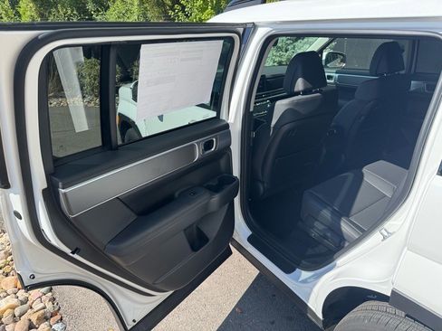 Certified 2026 Hyundai Santa Fe SEL image 18