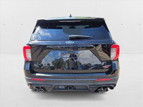 Used 2022 Ford Explorer ST w/ Equipment Group 401A image 6
