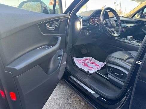 Used 2017 Audi Q7 3.0T Prestige image 8