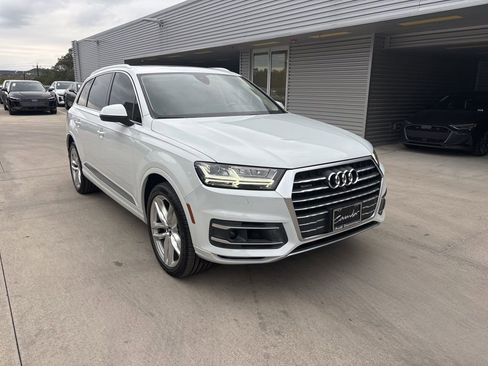 Used 2018 Audi Q7 3.0T Prestige w/ Prestige Package image 3