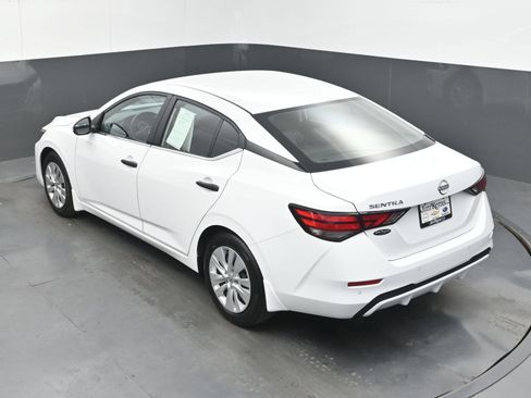 Certified 2025 Nissan Sentra S FWD image 34