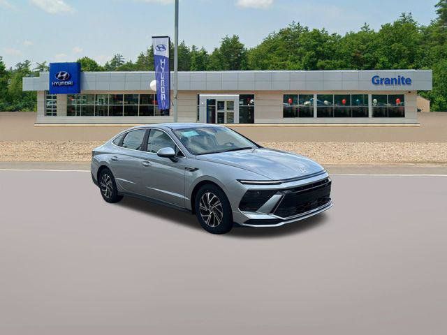 New 2026 Hyundai Sonata Blue FWD image 4