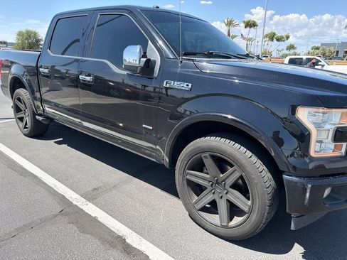 Used 2017 Ford F150 Platinum w/ Equipment Group 701A Luxury AWD/4WD image 3