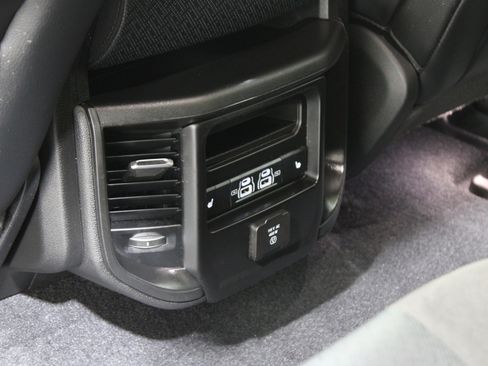 Used 2025 RAM 1500 Laramie image 30