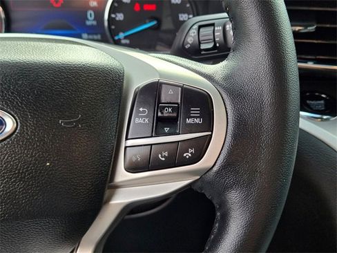 Used 2022 Ford Explorer XLT w/ Equipment Group 202A image 29