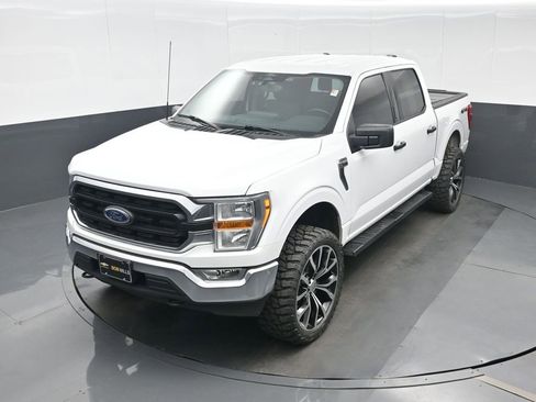Used 2022 Ford F150 XLT w/ Equipment Group 301A Mid AWD/4WD image 16