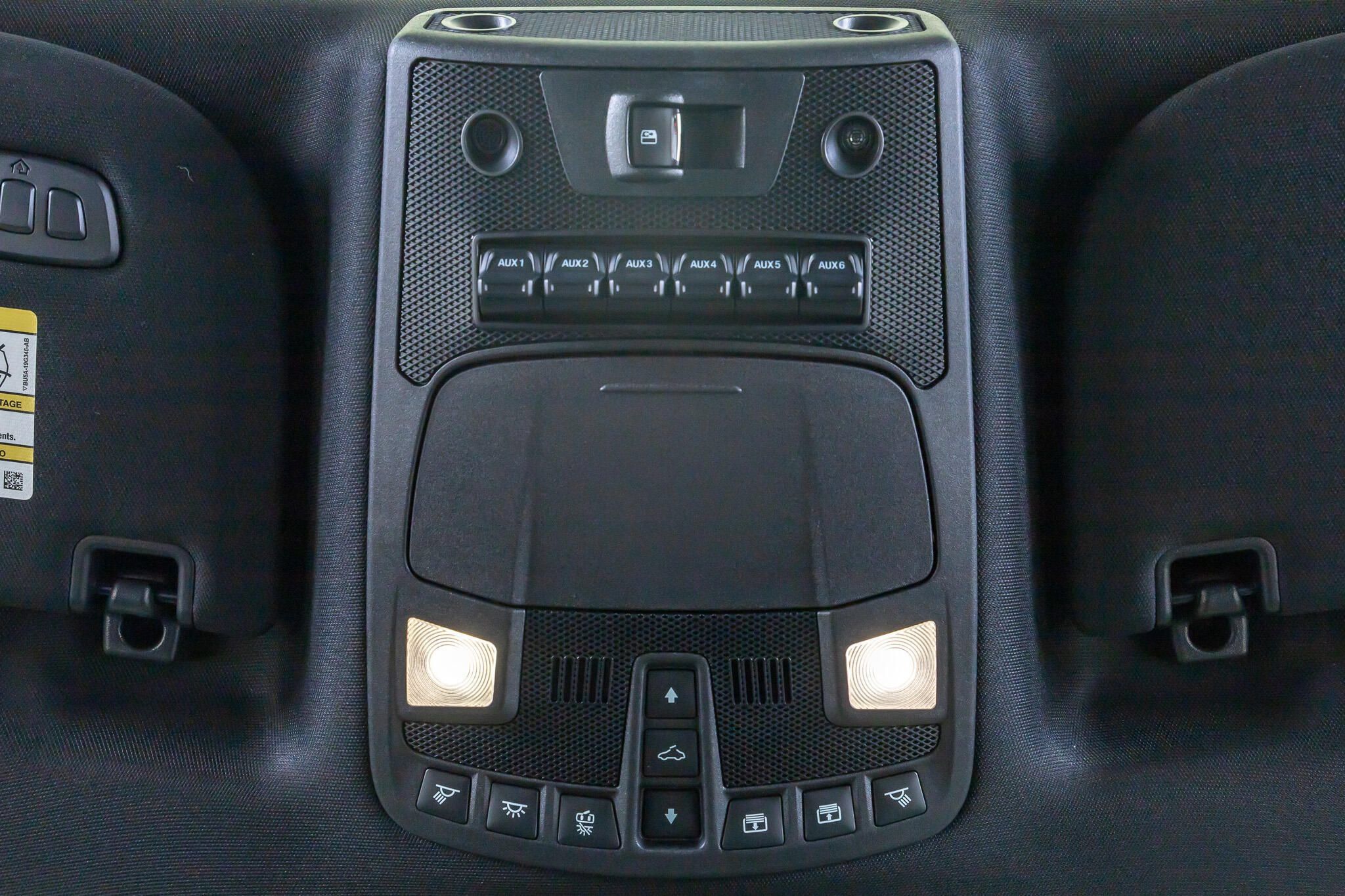 Used 2022 Ford F450 Platinum w/ FX4 Off-Road Package AWD/4WD image 27