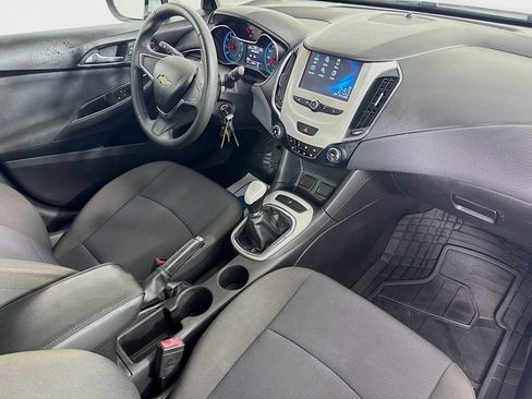 Used 2018 Chevrolet Cruze LS FWD image 32