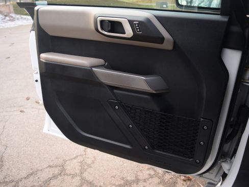 Used 2023 Ford Bronco Wildtrak image 18