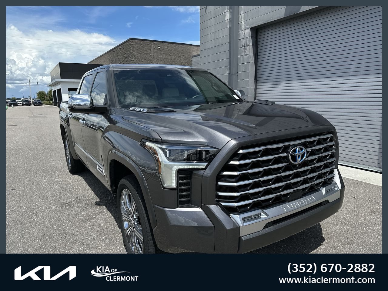 Used 2024 Toyota Tundra Capstone AWD/4WD image 1