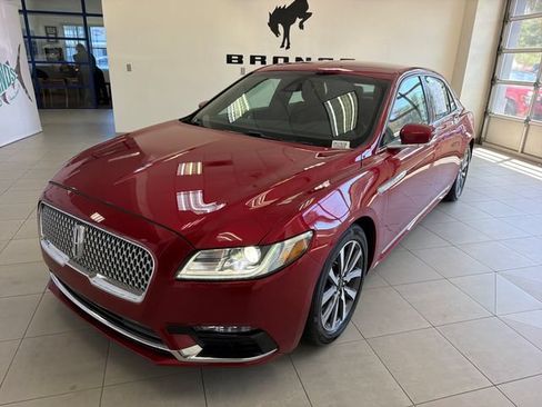 Used 2020 Lincoln Continental FWD image 3
